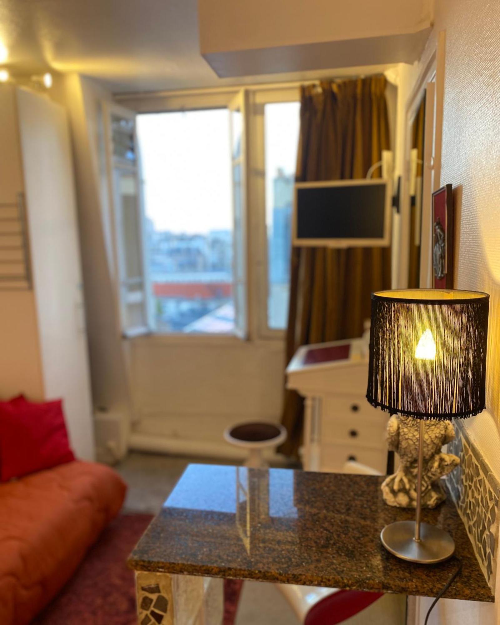 Studio Chic Paris Tour Eiffel Near Eiffel Tower 7Th Floor Buitenkant foto